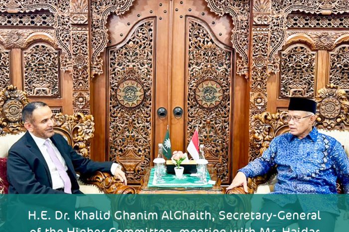 H.E. Dr. Khalid Ghanim AlGhaith, Secretary-General of the Higher Committee, meeting with Mr. Haidar Nasir, President of Muhammadiyah, in Jakarta.